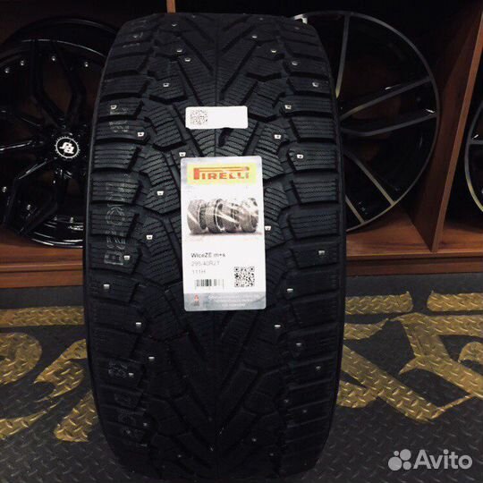 Pirelli Ice Zero 295/40 R21