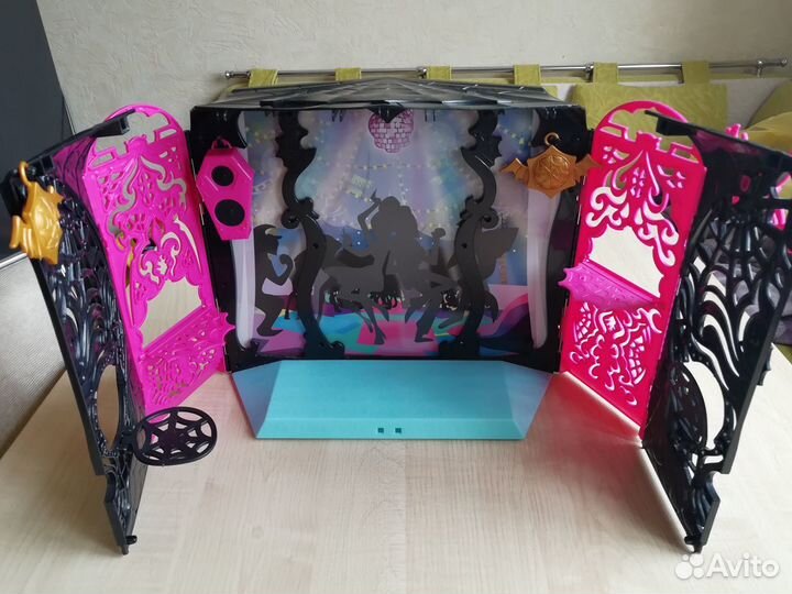 Музыкальная колонка Монстр Хай