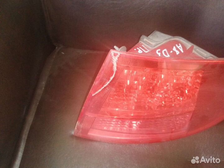 Фонарь правый Audi A8 D3