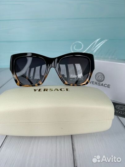 Солнцезащитные очки женские Versace новые