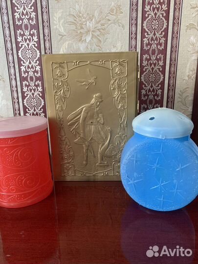 Коробки от Новогодних подарков 90-е годы