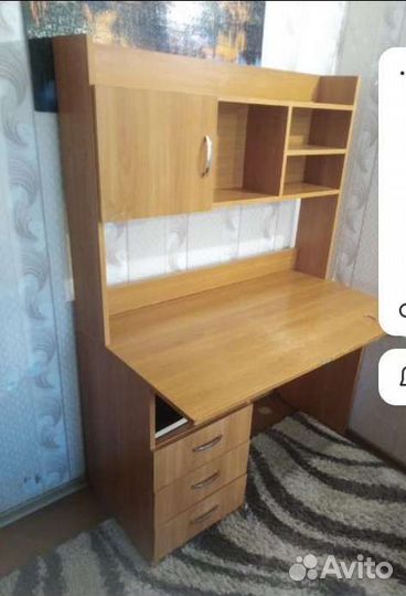 Компьютерный стол