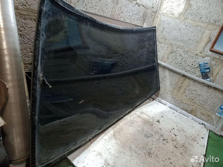 Стекло лобовое заднее Hyundai Accent