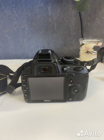 Зеркальный фотоаппарат