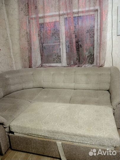 Угловой диван