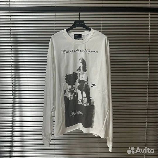 Enfants riches deprimes лонгслив на руках