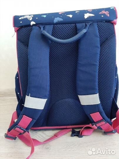 Продам рюкзак для девочки