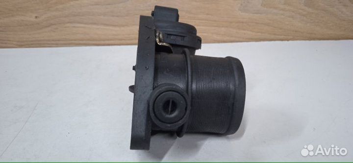 Дроссельная заслонка Renault Laguna 2 G9T 2.2