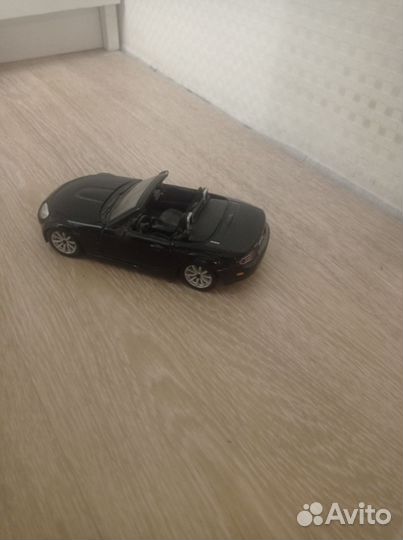 Коллекционная машина mazda MX5