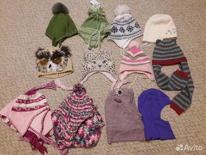 Шапки для девочек на все сезоны, размеры разные