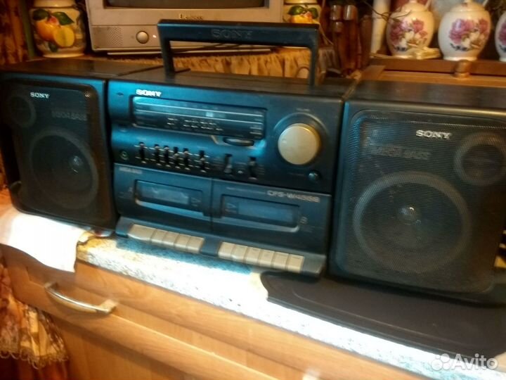 Магнитофоны кассетные и двд плеер