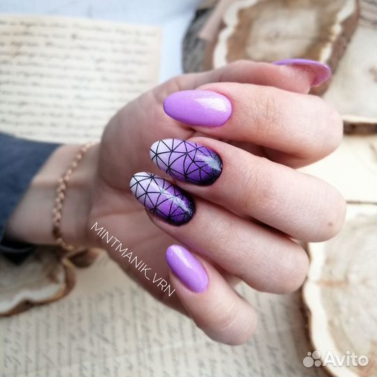 Маникюр, педикюр Golden trace