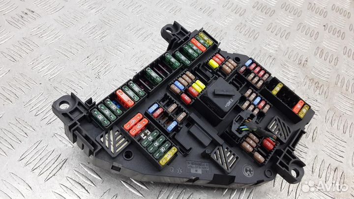 Блок предохранителей BMW 5-Series