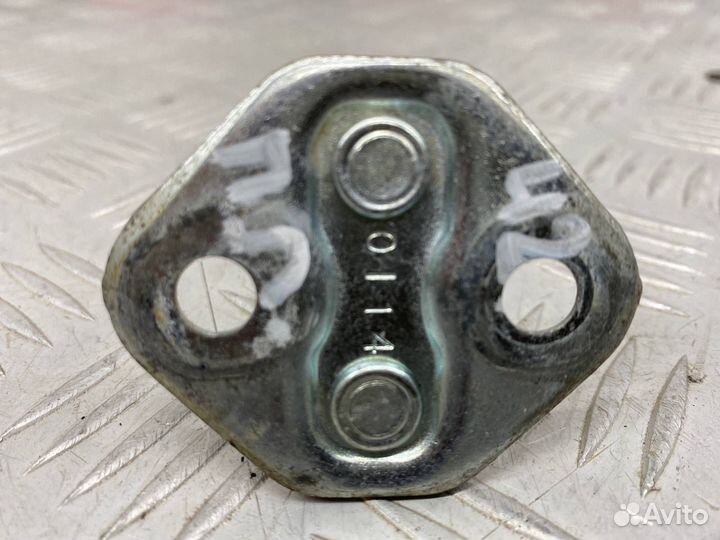 Б/У ответная часть замка двери передний левый