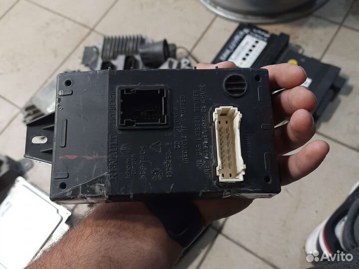 Блок комфорта Logan Sandero 1