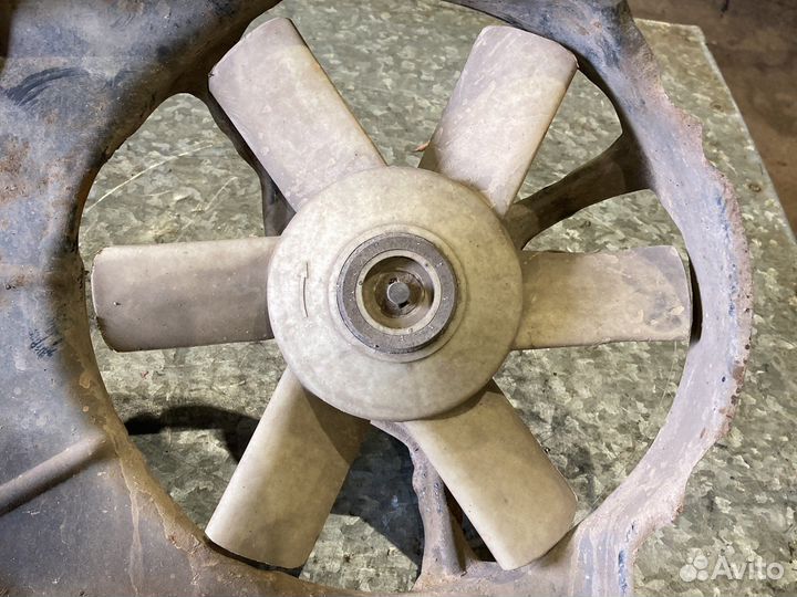 Дифузор электровентилятора ауди 80 б4