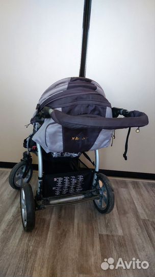 Коляска X-Lander с надувными колесами