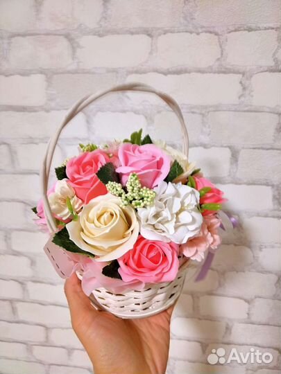 Композиции из мыльных роз