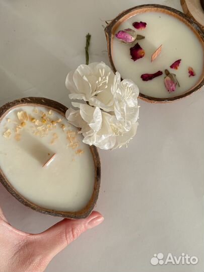 Свеча в кокосе