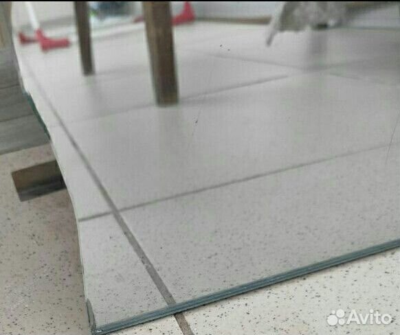 Зеркало без рамы