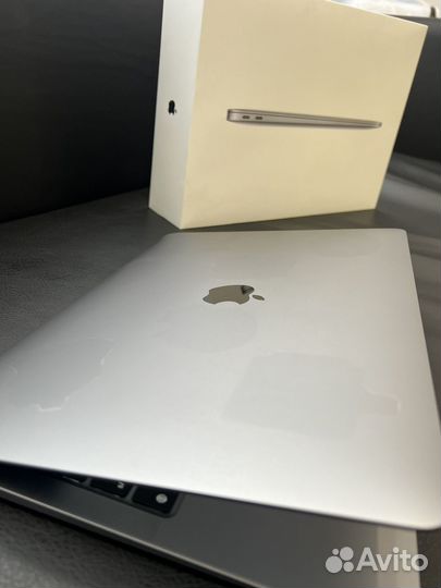 Apple macbook air 13 2020 m1