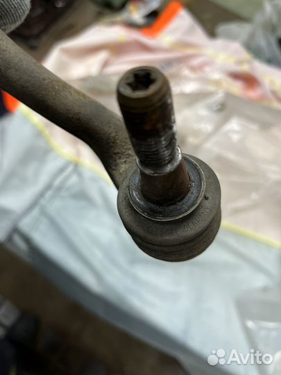 Рулевой наконечник правый w164