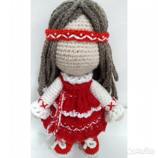 Кукла вязаная крючком 
