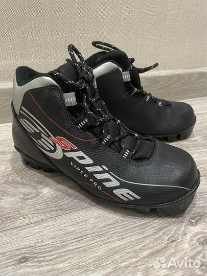 Лыжные ботинки 35