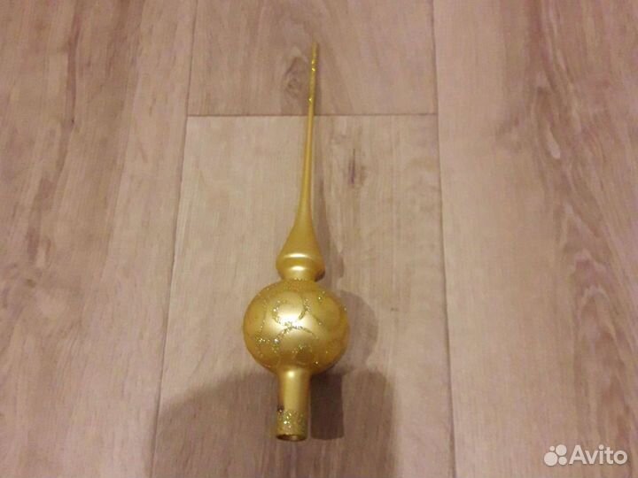 Елочные игрушки. Верхушка елки