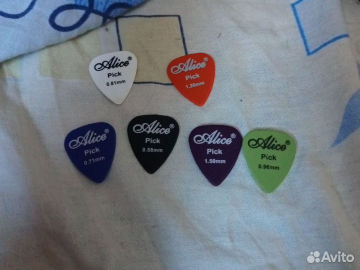 Классическая гитара 6 струнная