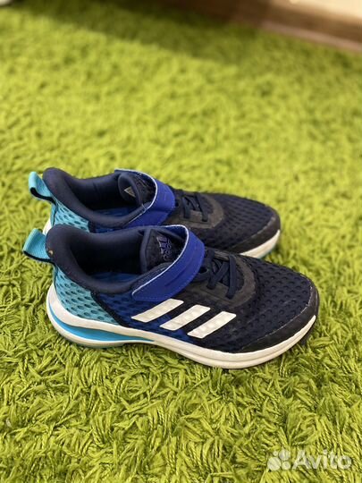 Кроссовки adidas