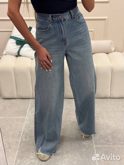 Джинсы