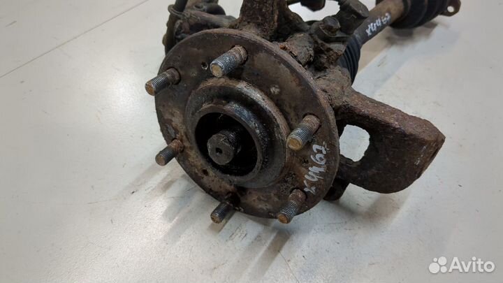 Ступица (кулак, цапфа) Mitsubishi L200, 2010