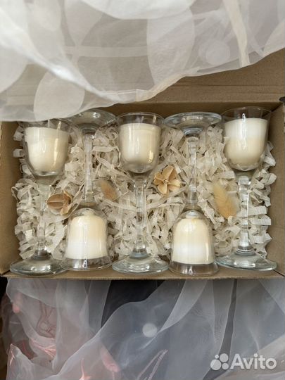Набор свечей в бокалах на праздничный стол
