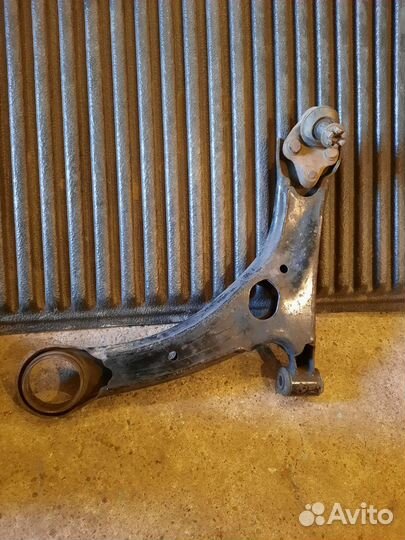 Рычаг подвески передний правый Lifan Solano