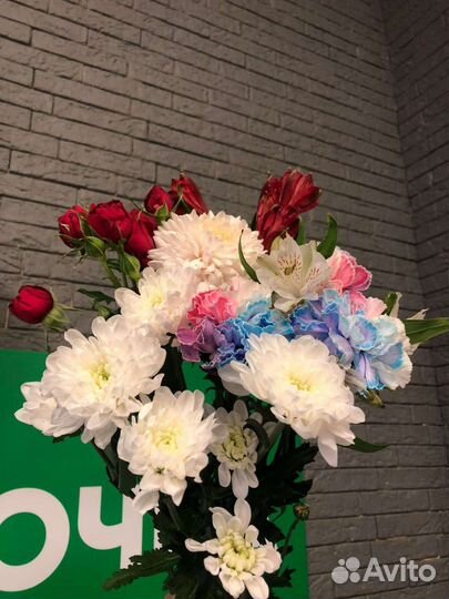 Букеты цветы роза хризантема лилия