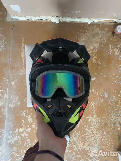 Мото шлем с очками