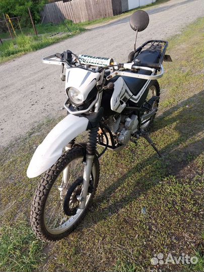 Продаю Yamaha serow 2005