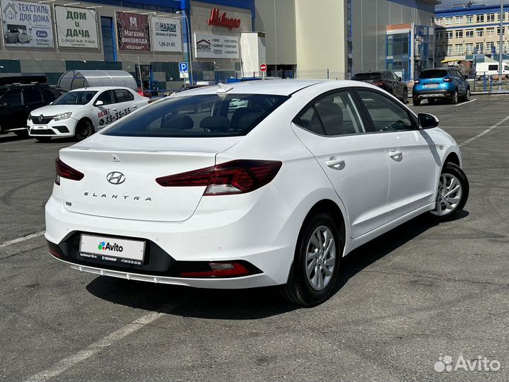 Hyundai Elantra, 2020