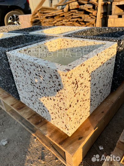 Вазон бетонный для цветов