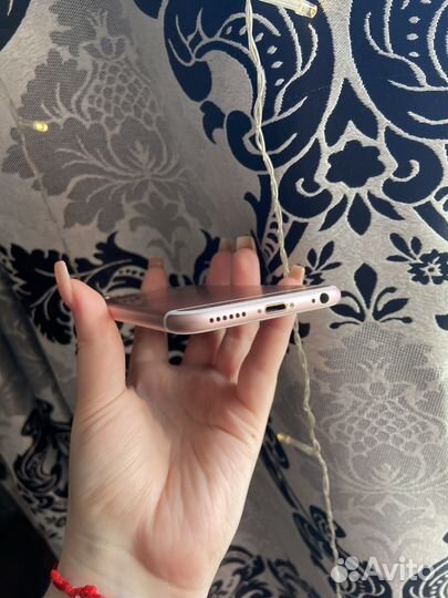 iPhone 6S, 64 ГБ