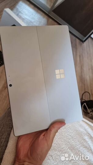 Планшет Surface pro 5 4/128 win 10