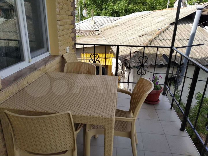 Комната 15 м² в 2-к., 2/2 эт.