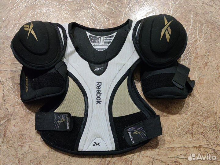 Нагрудник хоккейный jr