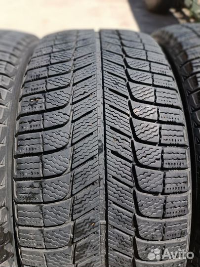 Michelin X-Ice 3 245/50 R18 104H