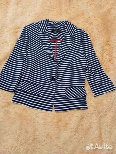 Жакет трикотажный