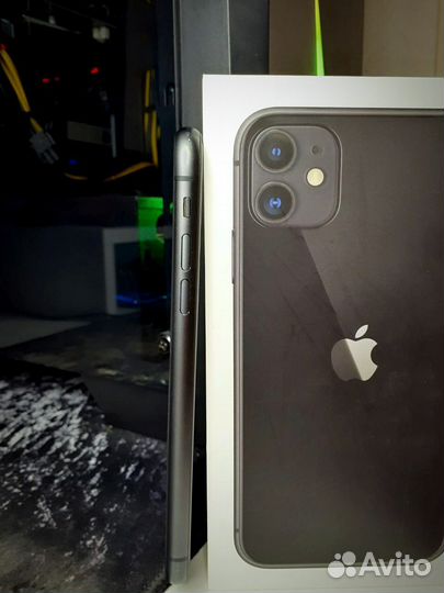 iPhone 11, 64 ГБ