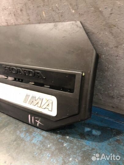 Декоративная крышка двигателя Honda Civic 8 4D FD