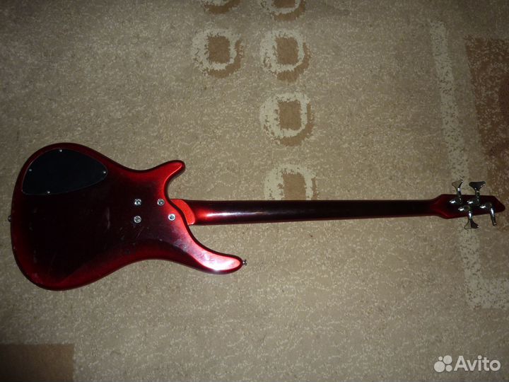Корейская бас-гитара из Японии