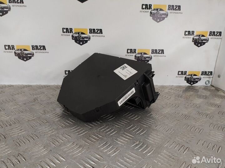 Блок предохранителей Mercedes-Benz C-class